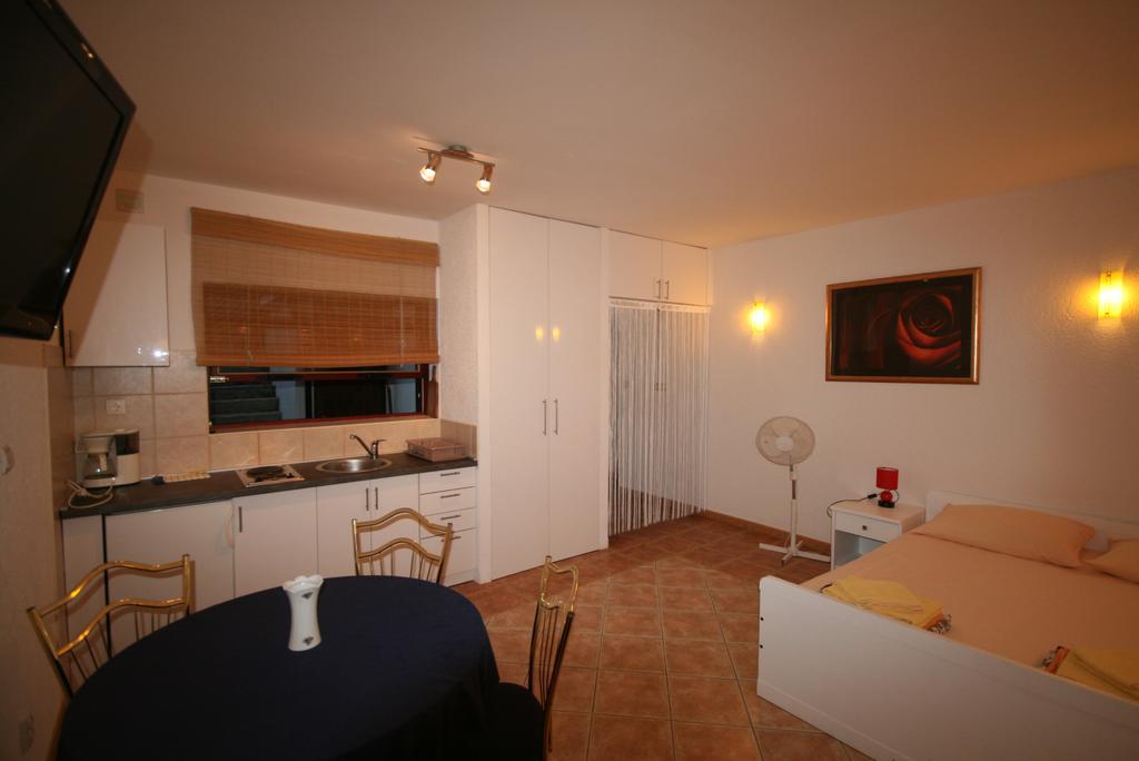 Apartments Agape Crikvenica Exteriör bild