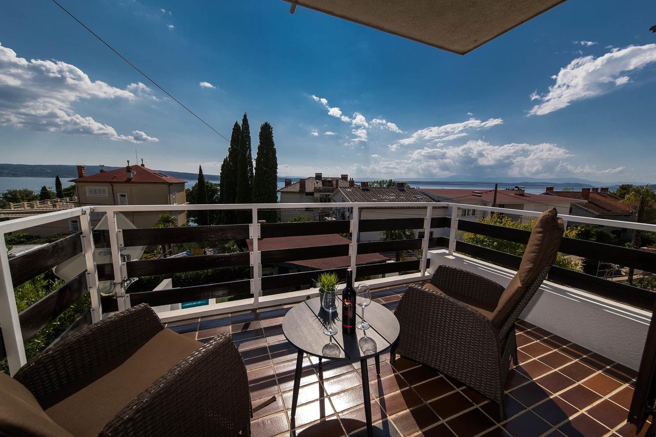 Apartments Agape Crikvenica Exteriör bild